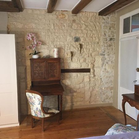 De Charme Et D'Eau Bed & Breakfast Saint-Savinien Luaran gambar